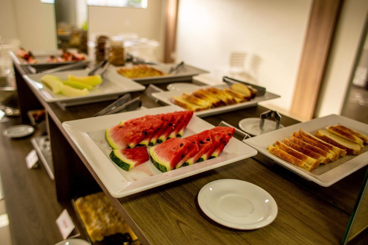Ozaki's Hotel Tailandia Eksteriør billede
